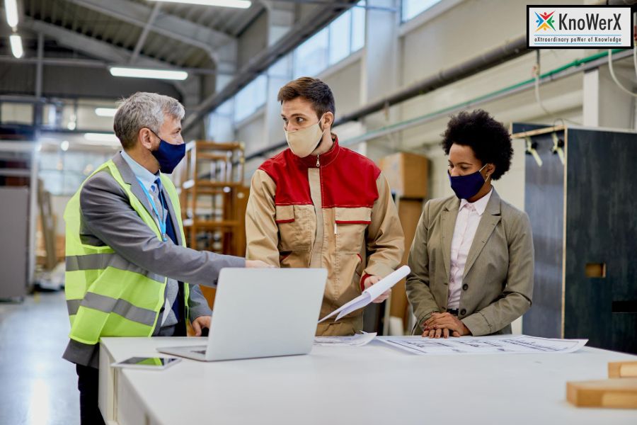 Role of Operations Managers in SCM Uncovered