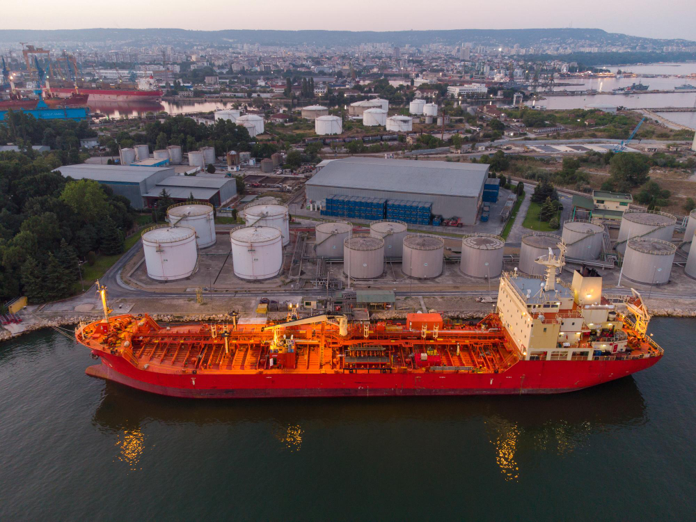 Crude Oil Transportation Risk: Rising Costs & Disruptions